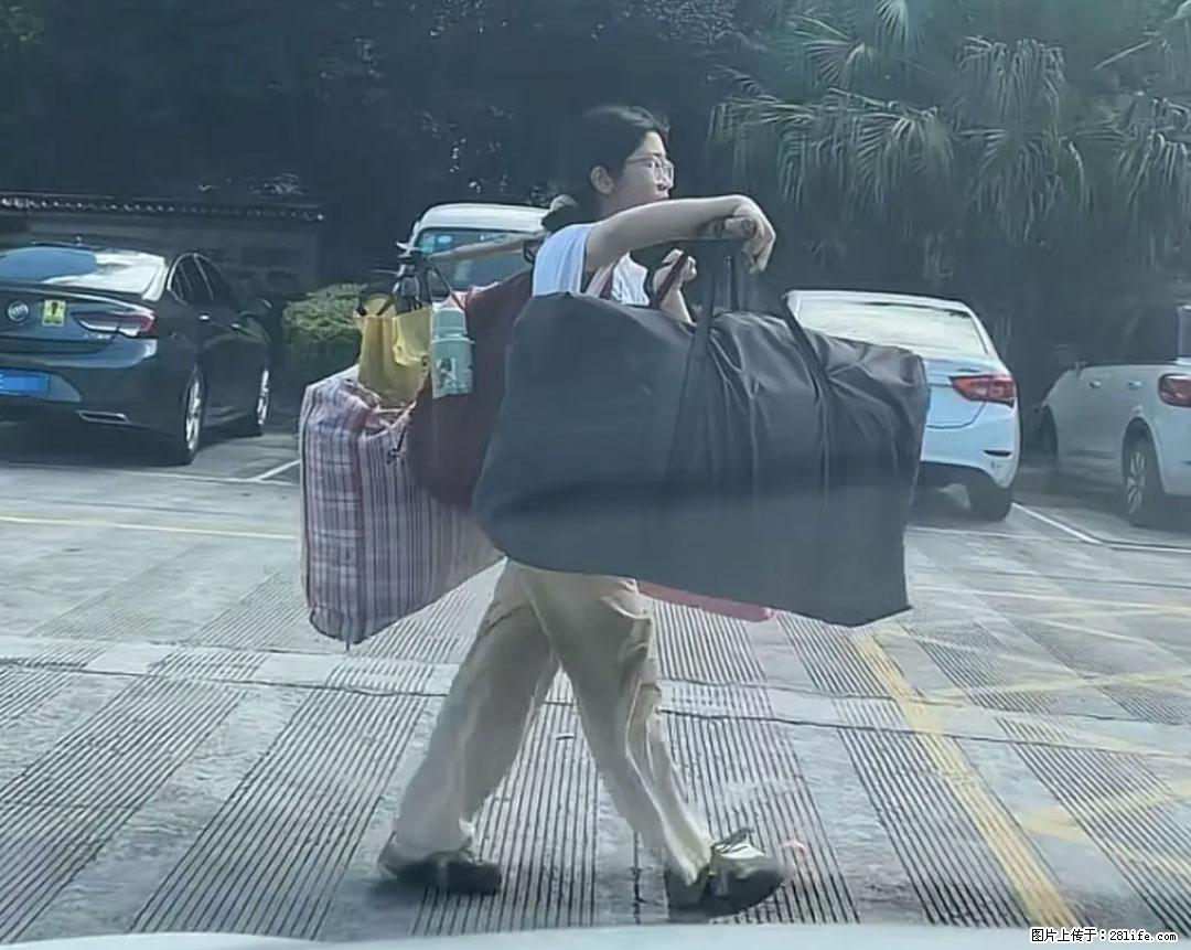 全网追的“扁担女孩”，找了一份暑假工，时薪12元 - 铜仁生活资讯 - 铜仁28生活网 tr.28life.net